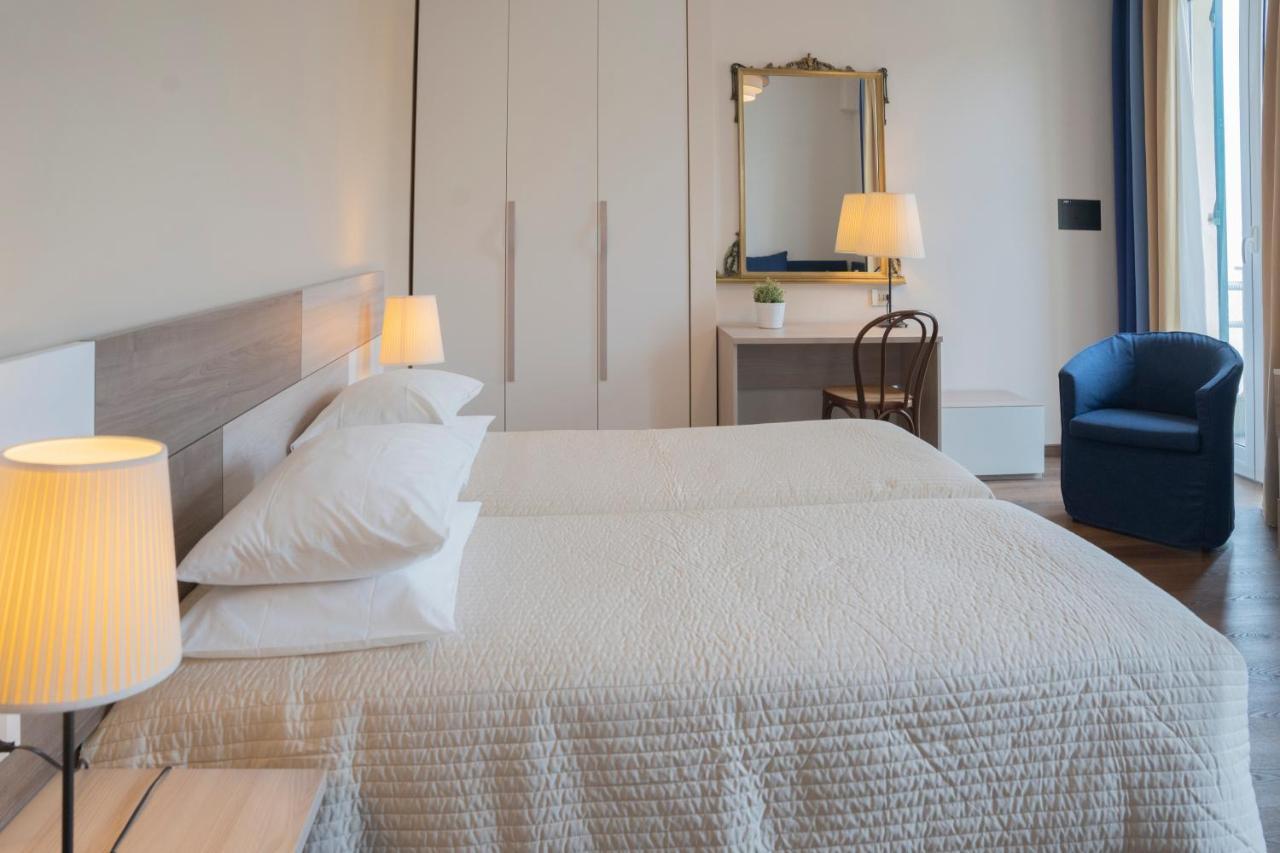 Albergo Celeste 세스트리레반떼 외부 사진